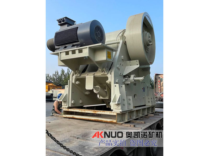 CJ系列歐版顎式破碎機發往廣西